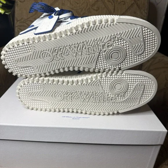 Off-White Men's 3.0 Off Court Sneakers White Navy Blue 9 US / 42 EU $850